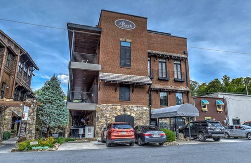 Blue Ridge Cabina | Perch 2 by Escape to Blue Ridge