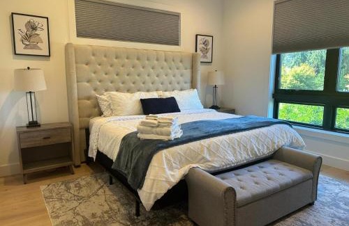 West Bellevue Casa | Perch - Bellevue Splendor