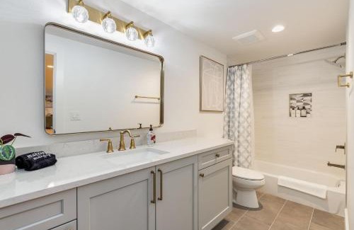West Bellevue Apartamento | Perch - Bellevue Splendor Fern Suite