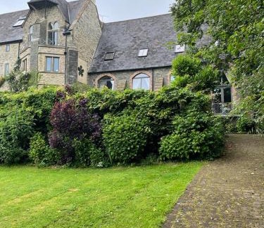 Lostwithiel Casa | Peregrine hall