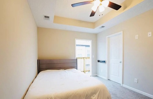 La Vergne Condominio | Perfect 2b/2b 20min from Downtown Nashville!