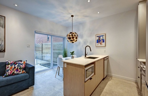 Pointe-Saint-Charles Condominio | Perfect 2bdr in the hart of Montreal