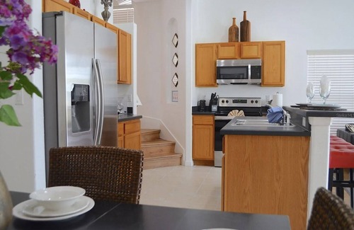 Marbella Casa | Perfect 5 bedroom family home with Pool & Jacuzzi near Disney World