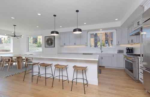 Big Sky Casa | Perfect Big Sky Retreat - In the Heart of the Meadow - Sleeps 16+