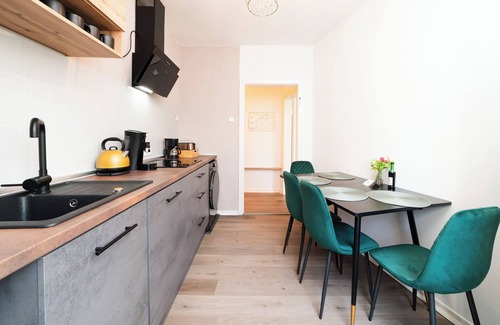 Rathaus Wattenscheid Apartamento | ☆Perfect for 6 Guests | Kitchen | Netflix | Kids | Smart TV´s