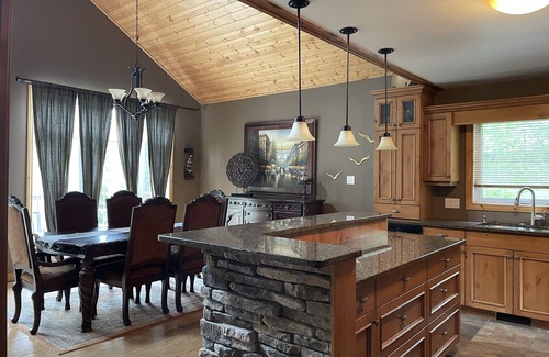 Wasagaming Cabaña | Perfect in the Park - In Riding Mountain National Park