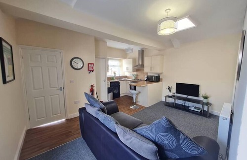 Merthyr Tydfil Apartamento | Perfect Location 2 Bed Serviced Apartment Near BPW