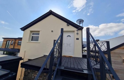 Merthyr Tydfil Apartamento | Perfect Location 2 Bed Serviced Apartment Near BPW