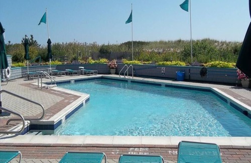 Beach Haven Condominio | Perfect location! Steps to the sea, sand and pool-Oceanfront condo!