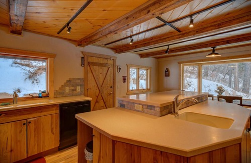 Pagosa Springs Cabina | Perfect Pagosa Mountain Cabin - private trail - details @ Pagosacabinrental.com
