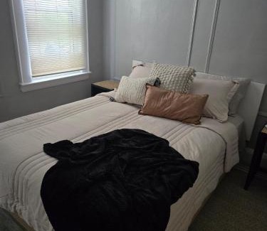 Hillside Apartamento | Perfect Pillow - Newark Airport