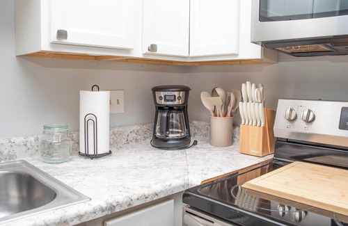 Tallahassee Casa | Perfect Safe Home Near FSU Stadium/Resturants