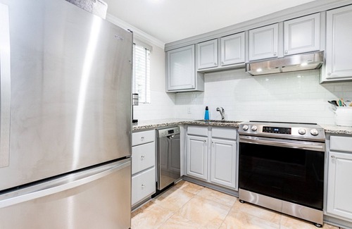 Southwest Raleigh Casa | Perfect Townhome near the Village, downtown, NC State
