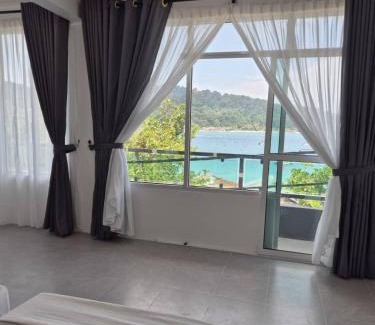 Kampung Pasir Hantu Hotel | Perhentian Village Guest House