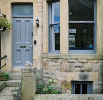 Lancaster Casa | Period Retreat for 6, explore the Lake District