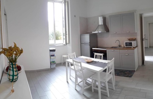 San Giorgio a Cremano Apartamento | Period villa on Via Matteotti in San Giorgio a Cremano