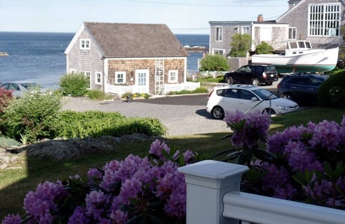 Ogunquit Condominio | Perkins' Cove Gem - Q934 Ocean view home with one bedroom loft in the heart of Perkins Cove 1 Condo by RedAwning