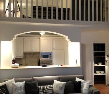 Saint-Tropez City Centre Apartamento | Perrine Duplex