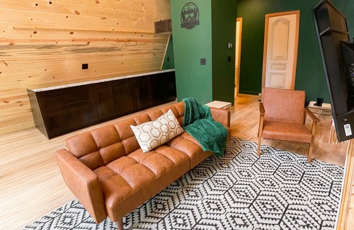 Crandon Cabina | Peshtigo Pines Treehouse in Crandon, WI