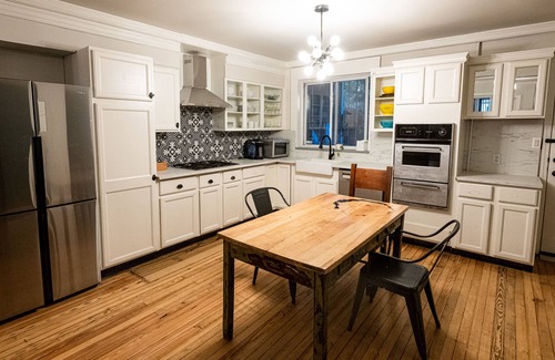 Prospect-Lefferts Gardens Historic District Apartamento | Brooklyn Brownstone Full Floor Apartment - wifi gratis y café. Prospect Park.