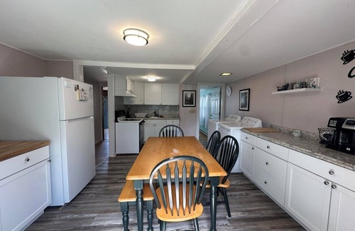 Ogunquit Casa | Pet-friendly 2-Bedroom House in Ogunquit Steps from Foot Bridge Beach