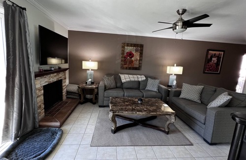 San Marcos Condominio | Pet Friendly 3 br Condo Pool/Spa 25 min to Beach