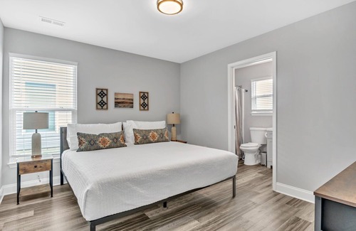 Simpsonville Casa | Pet-Friendly 3BR Near Simpsonville, Modern Comfort