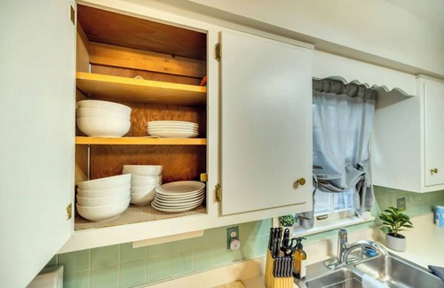 Decatur Casa | Pet-Friendly 5BR Lakeview Home~~Sleeps 14~~3,300 Sq. Ft.