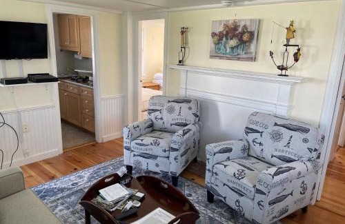North Truro Apartamento | Pet Friendly and Affordable North Truro Rental