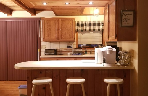 Lake Ariel Casa | Pet-Friendly Cabin in The Hideout Lake Community