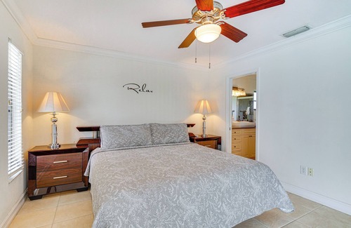 Lochmoor Waterway Estates Casa | Pet-Friendly Cape Coral Home w/Lanai + Water View