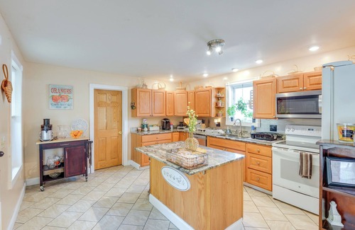 Claremont Casa | Pet-Friendly Claremont Vacation Rental!