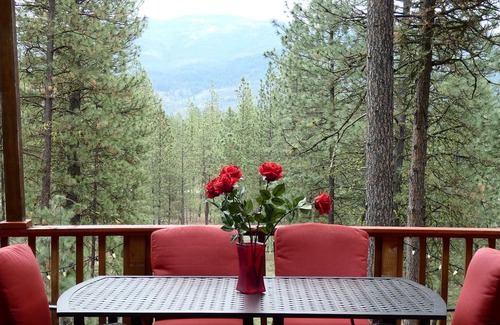 Colville Casa | El verano se está llenando. Reservar ahora. Se aceptan mascotas en Columbia River Woodland Paradise