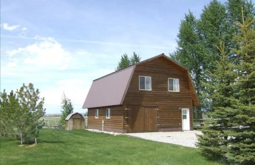 Driggs Casa | Pet Friendly Darby Barn in Teton Valley