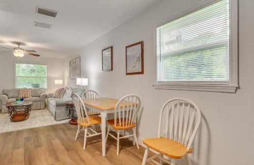 Dunbar Apartamento | Pet-Friendly Duplex with Large Yard in Fort Myers!