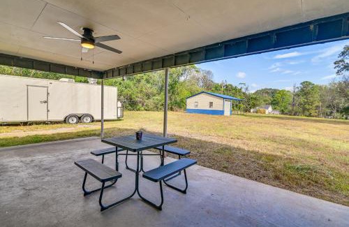 Eutaw Casa | Pet-Friendly Eutaw Home Near Historic Square