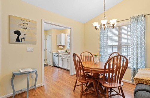 Wake Forest Casa | Fenced Yard * Pet Friendly * Walk to Downtown