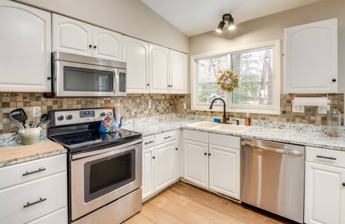 Fletcher Casa | Pet-Friendly Fletcher Home - 13 Mi to Asheville!