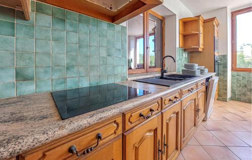 Nanteuil-en-Vallee Casa | Pet Friendly Home In Nanteuil-En-Vallée With Wifi