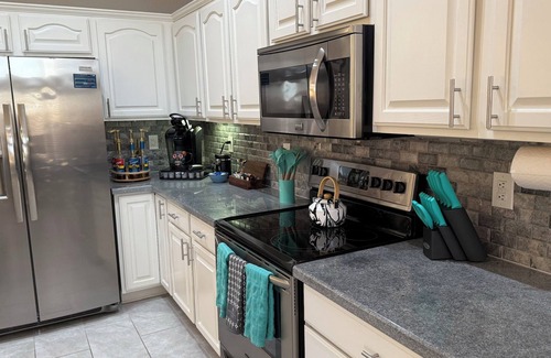 Sun City Casa | PET Friendly Home on the Golf Course / Surprise and Peoria Spring Training!