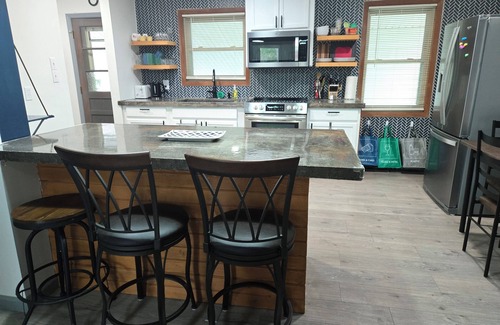 Crossville Casa | Pet friendly home & yard with pond, near golf