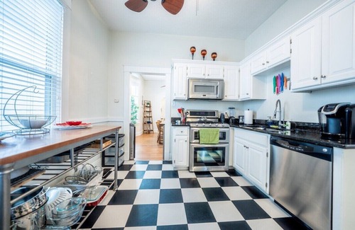 Southmoreland Casa | Adorable casa en el corazón de Kansas City a pie de Westport!