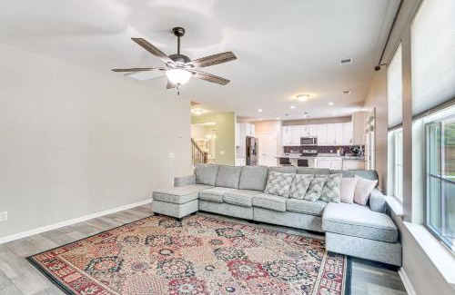 Ladson Casa | Pet-Friendly Ladson Home 23 Mi to Charleston!