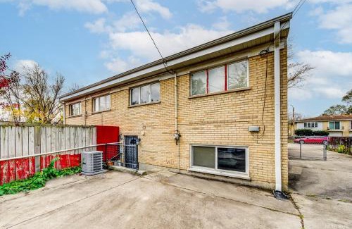 Villa Park Casa | Pet Friendly Near Airport 25Mi to Downtown CHI