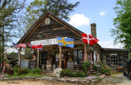 Sautee Nacoochee Cabaña | Bear Paw Cottage (# 1 Rey) Adorable; Bañera de hidromasaje; Mascota amigable; 2 adultos / 2 niños