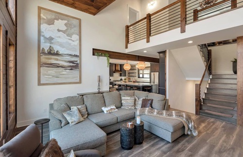 Lansing Casa | Pet-Friendly, People-Perfect | Lounge, Play, & Float | River Rendezvous