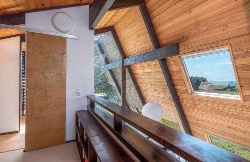 Sea Ranch Casa | Pet Friendly & Private Hot Tub