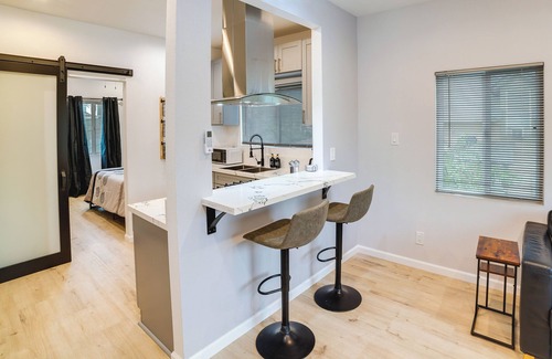 Downtown Riverside Apartamento | Pet-Friendly Riverside Vacation Rental w/ Patio!