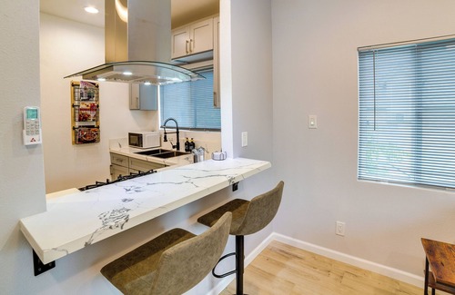 Downtown Riverside Apartamento | Pet-Friendly Riverside Vacation Rental w/ Patio!