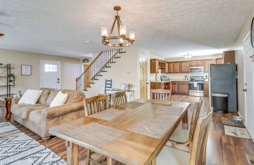 Shenandoah Cabina | Pet-Friendly Shenandoah Cabin w/ Fire Pit & Grill!
